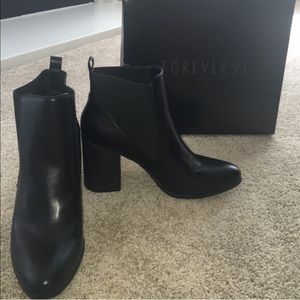F21 Chelsea booties